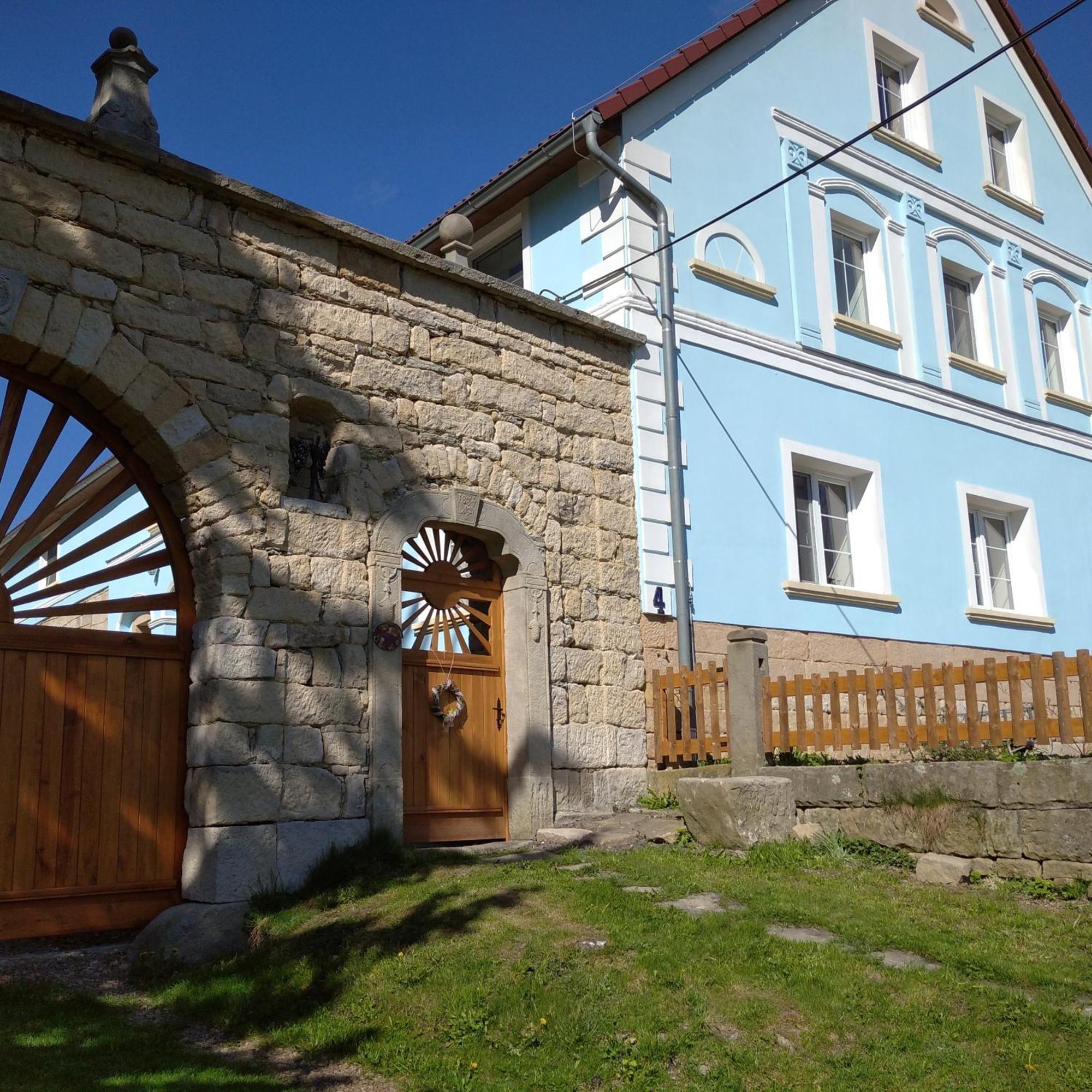 Statek Bily Dvur - Bely Otel Machov Dış mekan fotoğraf