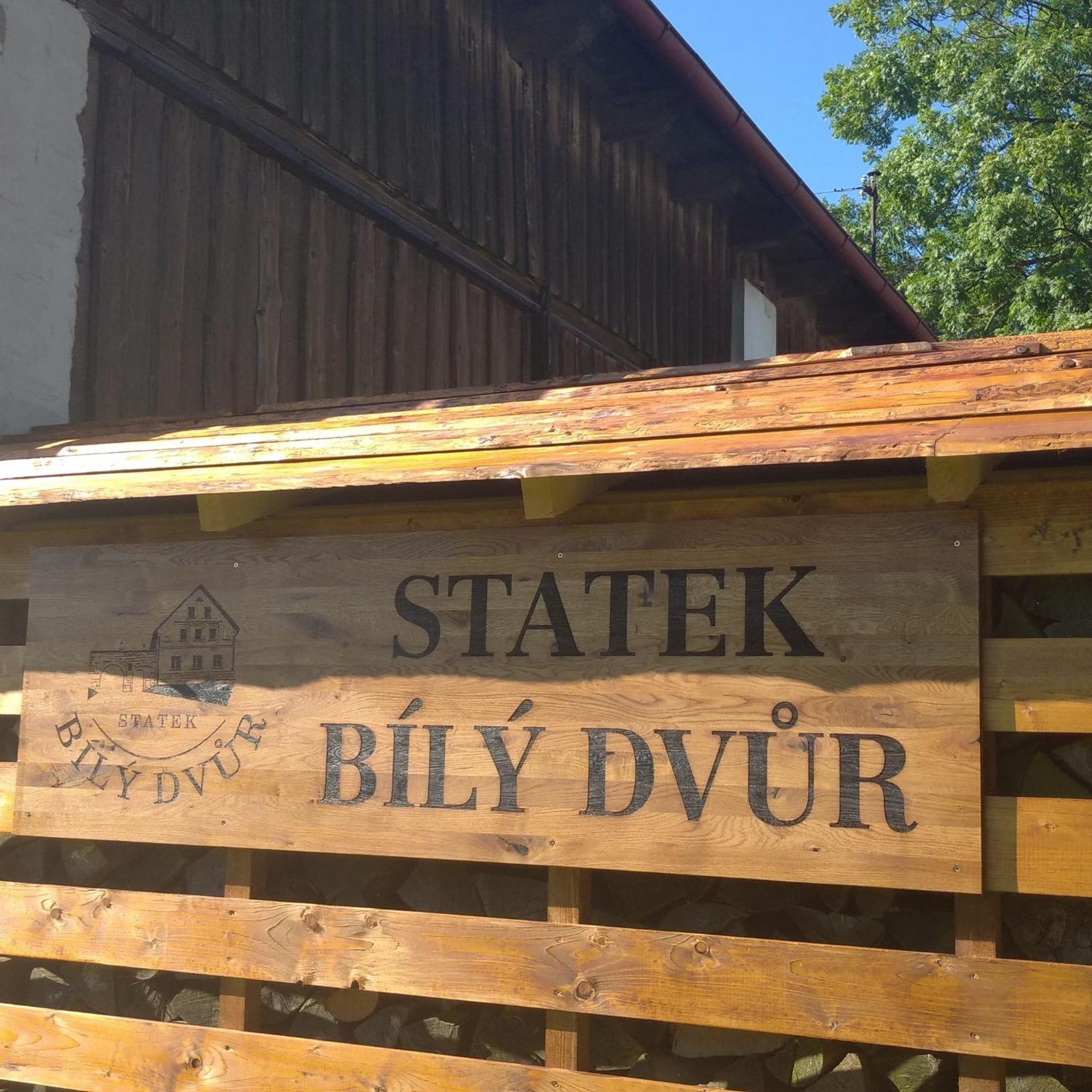 Statek Bily Dvur - Bely Otel Machov Dış mekan fotoğraf